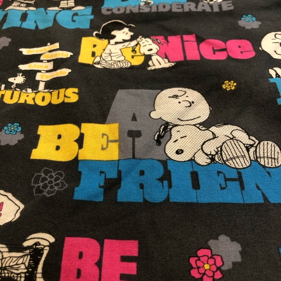 Peanut Scrub Top XXL Snoopy 100% Cotton, 2 front pockets - Picture 11 of 11